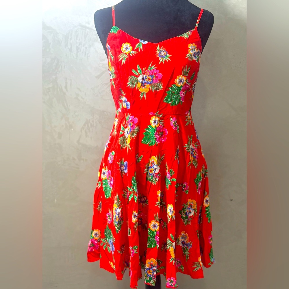 *NICE* OLD NAVY FLORAL DRESS SIZE MEDIUM